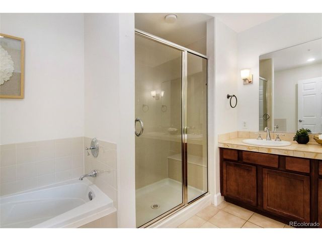 1630 N Clarkson St 504, Denver, CO 80218