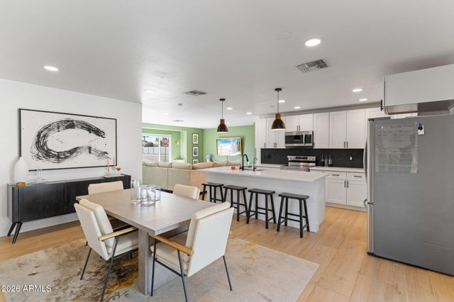 8602 E ROANOKE Avenue, Scottsdale, AZ 85257