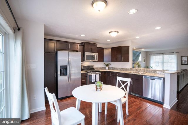 2414 PRAIRIE ROSE LN, State College, PA 16801