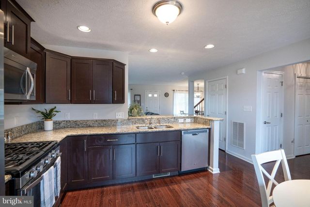 2414 PRAIRIE ROSE LN, State College, PA 16801