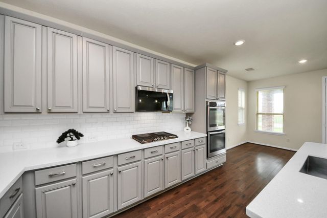25106 Squire Knoll Street, Katy, TX 77493