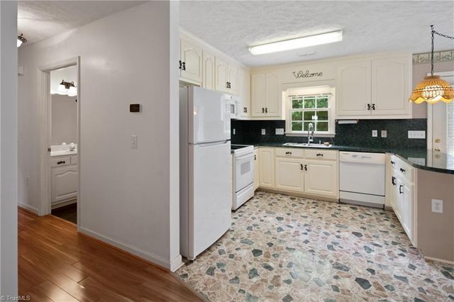 211 S Boyles Street, Pilot Mountain, NC 27041