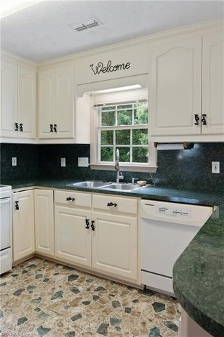 211 S Boyles Street, Pilot Mountain, NC 27041