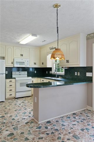 211 S Boyles Street, Pilot Mountain, NC 27041