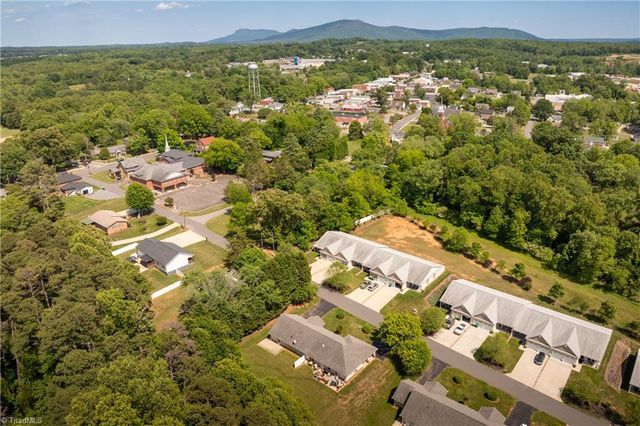211 S Boyles Street, Pilot Mountain, NC 27041