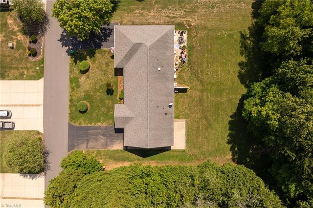 211 S Boyles Street, Pilot Mountain, NC 27041