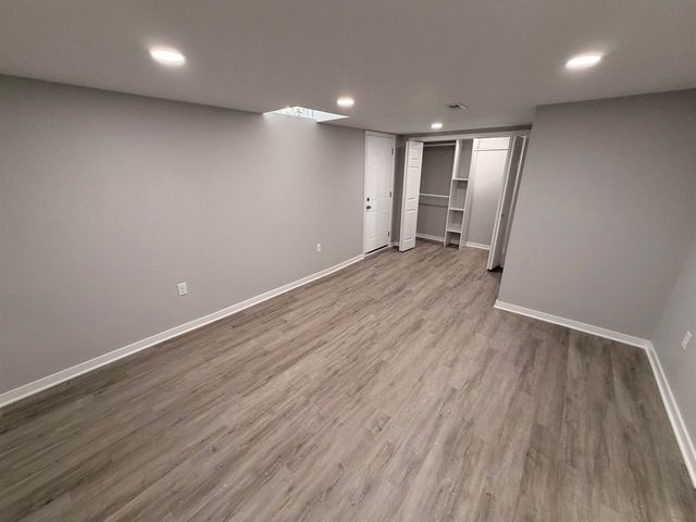 605 E 9th St, Harper, KS 67058