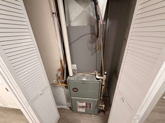 605 E 9th St, Harper, KS 67058