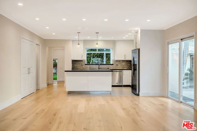 12512 Hatteras Street, Valley Village, CA 91607