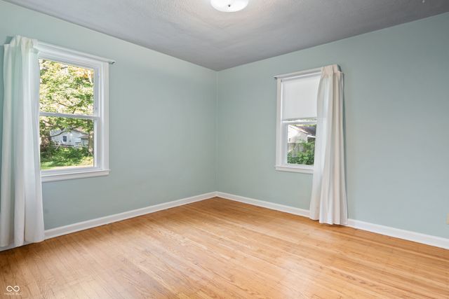 6528 Hillside Avenue, Indianapolis, IN 46220