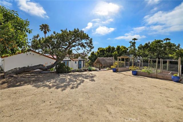 4 Camel Point Drive, Laguna Beach, CA 92651