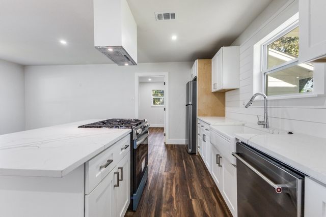 1410 Prichard Lane, Dallas, TX 75217