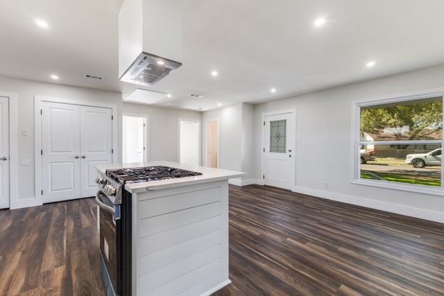 1410 Prichard Lane, Dallas, TX 75217