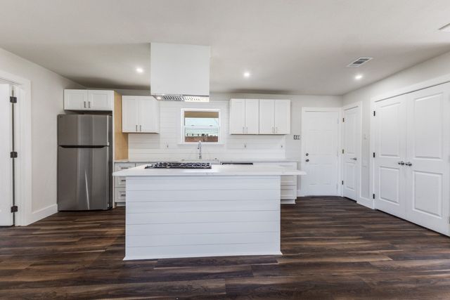 1410 Prichard Lane, Dallas, TX 75217