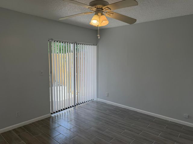 1501 WATERVIEW Circle, Palm Springs, FL 33461