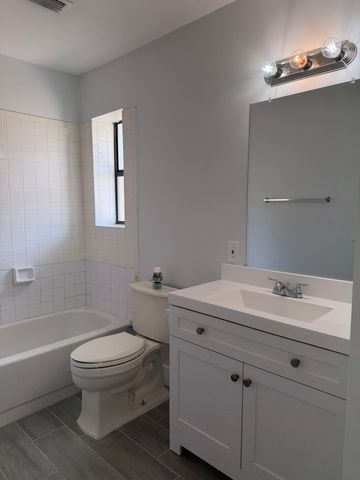 1501 WATERVIEW Circle, Palm Springs, FL 33461