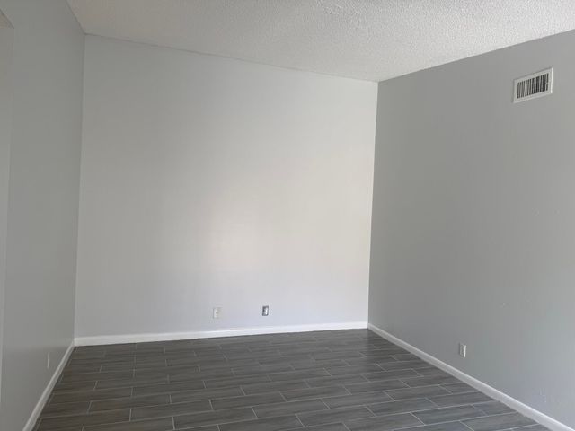 1501 WATERVIEW Circle, Palm Springs, FL 33461