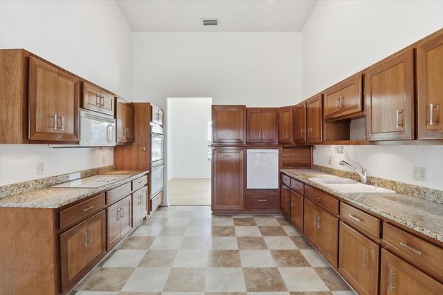 271 N HAMBLETONIAN DRIVE, Inverness, FL 34453