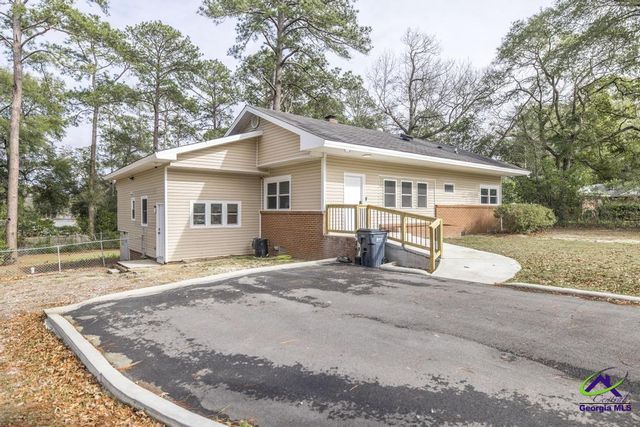 1102 Jewell Drive, Perry, GA 31069