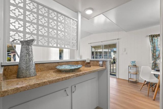 1555 Merrill Street, Santa Cruz, CA 95062