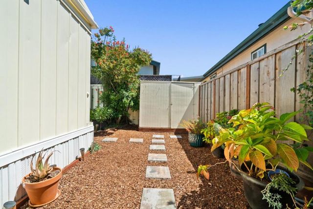 1555 Merrill Street, Santa Cruz, CA 95062