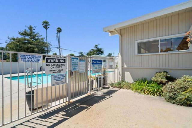 1555 Merrill Street, Santa Cruz, CA 95062