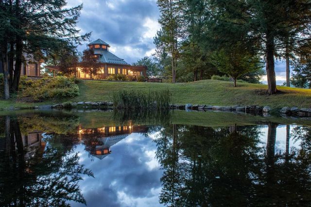 404 Patnoe Farm Drive, Hyde Park, VT 05655