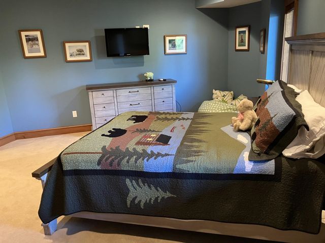 404 Patnoe Farm Drive, Hyde Park, VT 05655