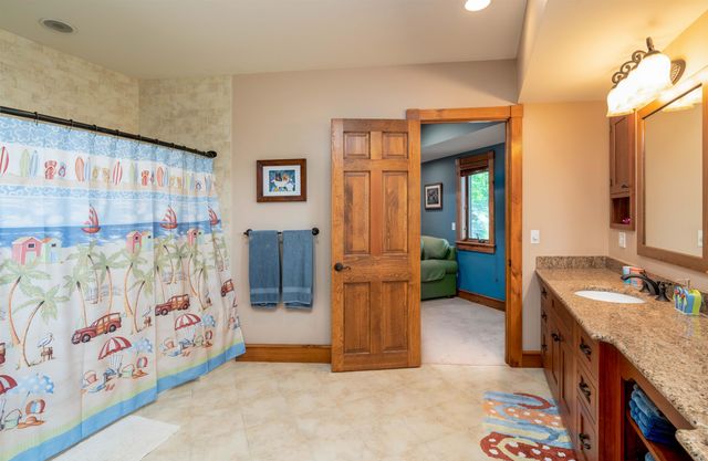 404 Patnoe Farm Drive, Hyde Park, VT 05655