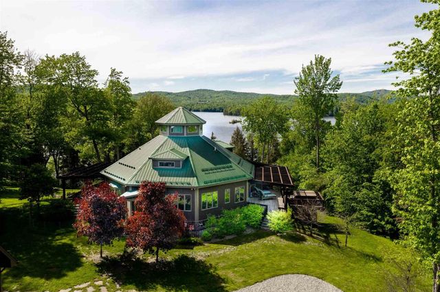 404 Patnoe Farm Drive, Hyde Park, VT 05655