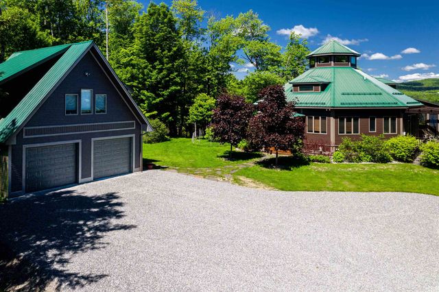 404 Patnoe Farm Drive, Hyde Park, VT 05655