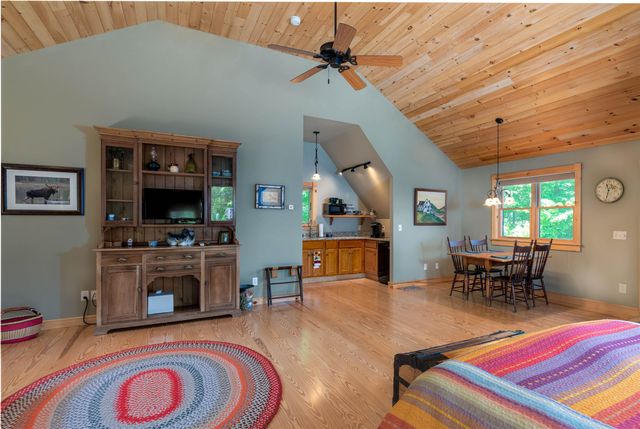 404 Patnoe Farm Drive, Hyde Park, VT 05655