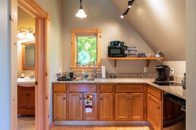 404 Patnoe Farm Drive, Hyde Park, VT 05655