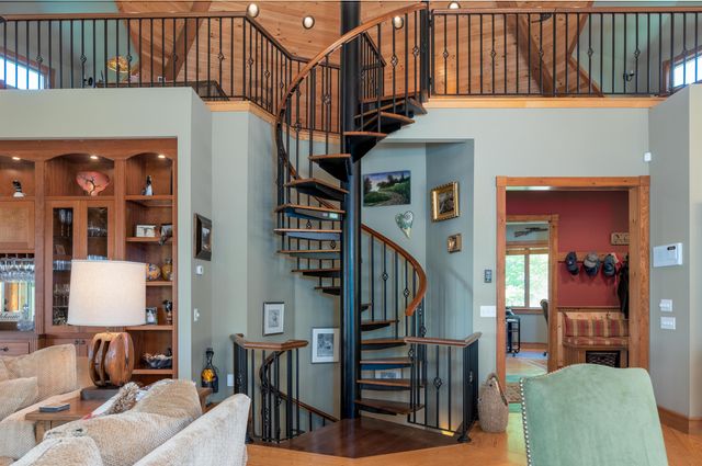 404 Patnoe Farm Drive, Hyde Park, VT 05655