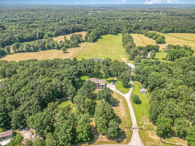 1640 Eno Rd, Dickson, TN 37055