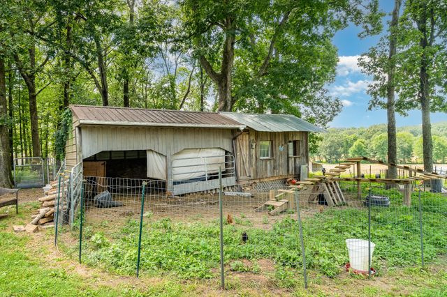 1640 Eno Rd, Dickson, TN 37055