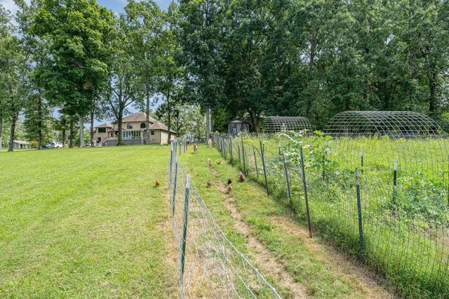 1640 Eno Rd, Dickson, TN 37055