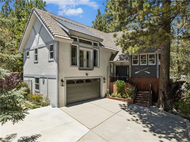 304 Lake Knoll Drive, Lake Arrowhead, CA 92352