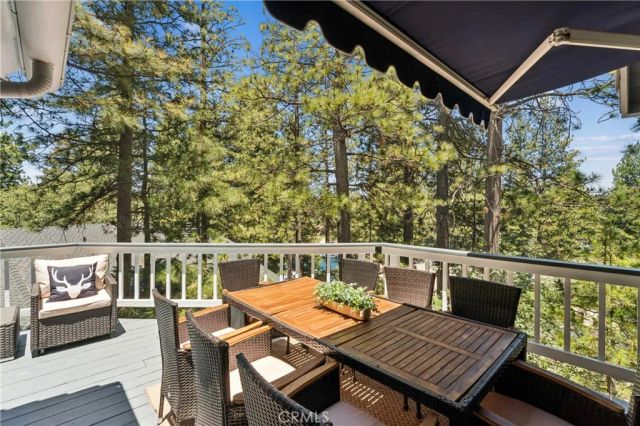 304 Lake Knoll Drive, Lake Arrowhead, CA 92352