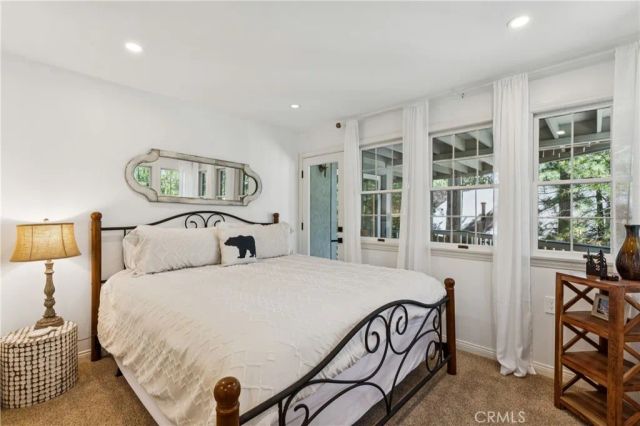 304 Lake Knoll Drive, Lake Arrowhead, CA 92352