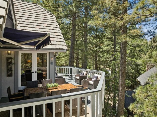 304 Lake Knoll Drive, Lake Arrowhead, CA 92352