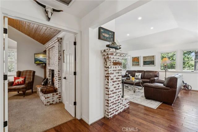 304 Lake Knoll Drive, Lake Arrowhead, CA 92352