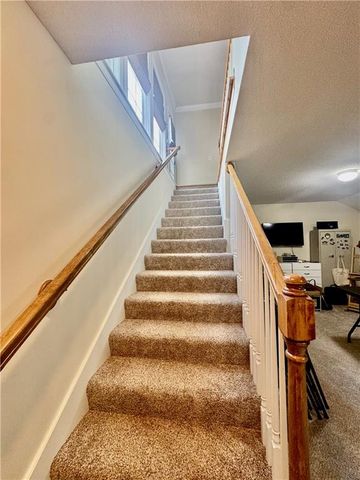 15585 Floyd Street, Overland Park, KS 66223
