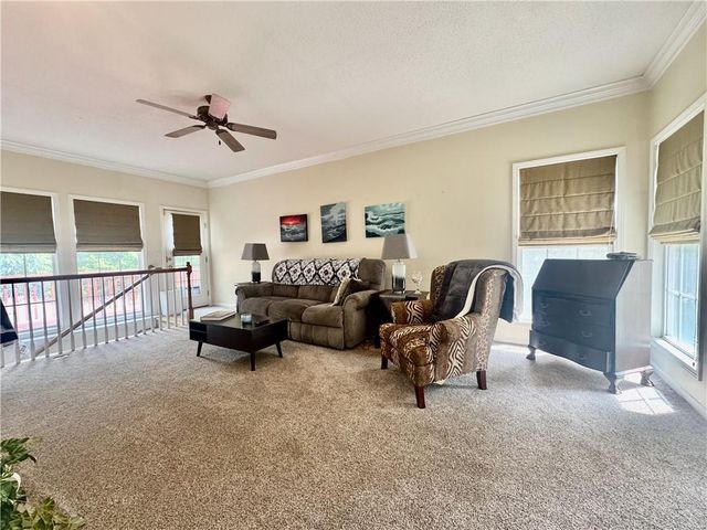 15585 Floyd Street, Overland Park, KS 66223