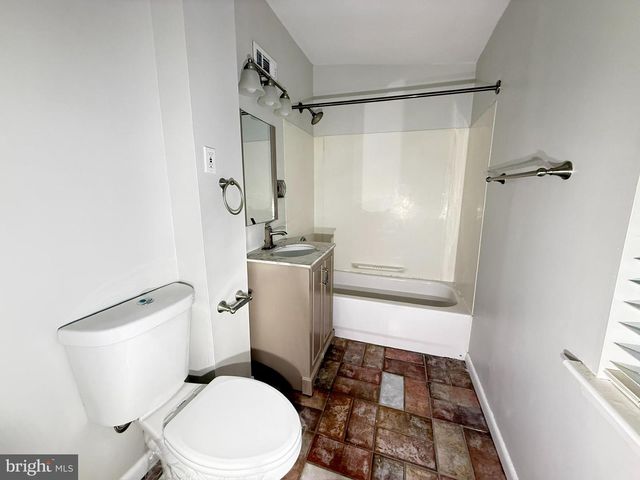 2529 FLEET ST, Baltimore, MD 21224