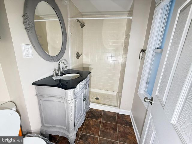 2529 FLEET ST, Baltimore, MD 21224