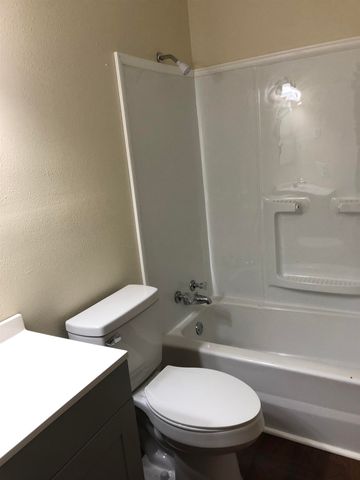 1407 Memory Ln, Houma, LA 70363