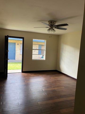 1407 Memory Ln, Houma, LA 70363