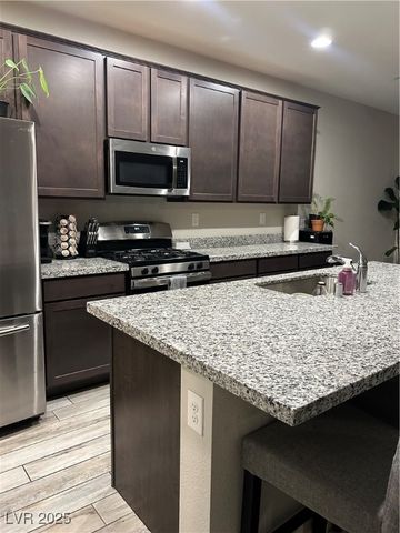 6517 Bella Rock Avenue, Las Vegas, NV 89141