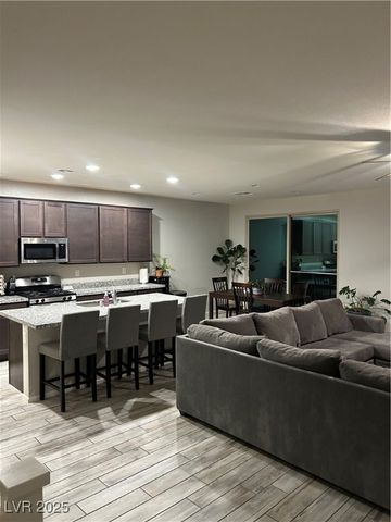 6517 Bella Rock Avenue, Las Vegas, NV 89141